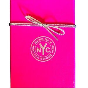 Bond No. 9 New York Pink and Silver Gift Box or Jewelry Organizer